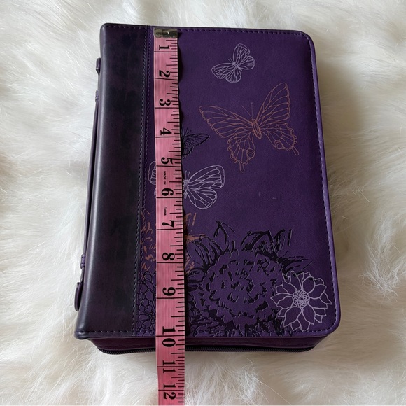 Christian Art Gifts Butterfly Bible Cover - Picture 8 of 13